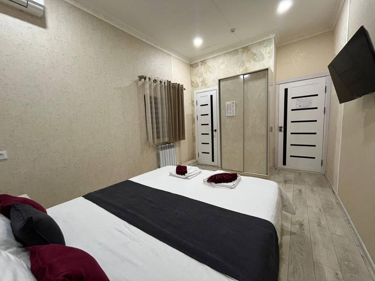 Fenix Hotel Tasjkent Eksteriør billede