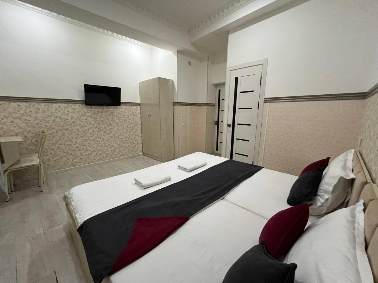 Fenix Hotel Tasjkent Eksteriør billede