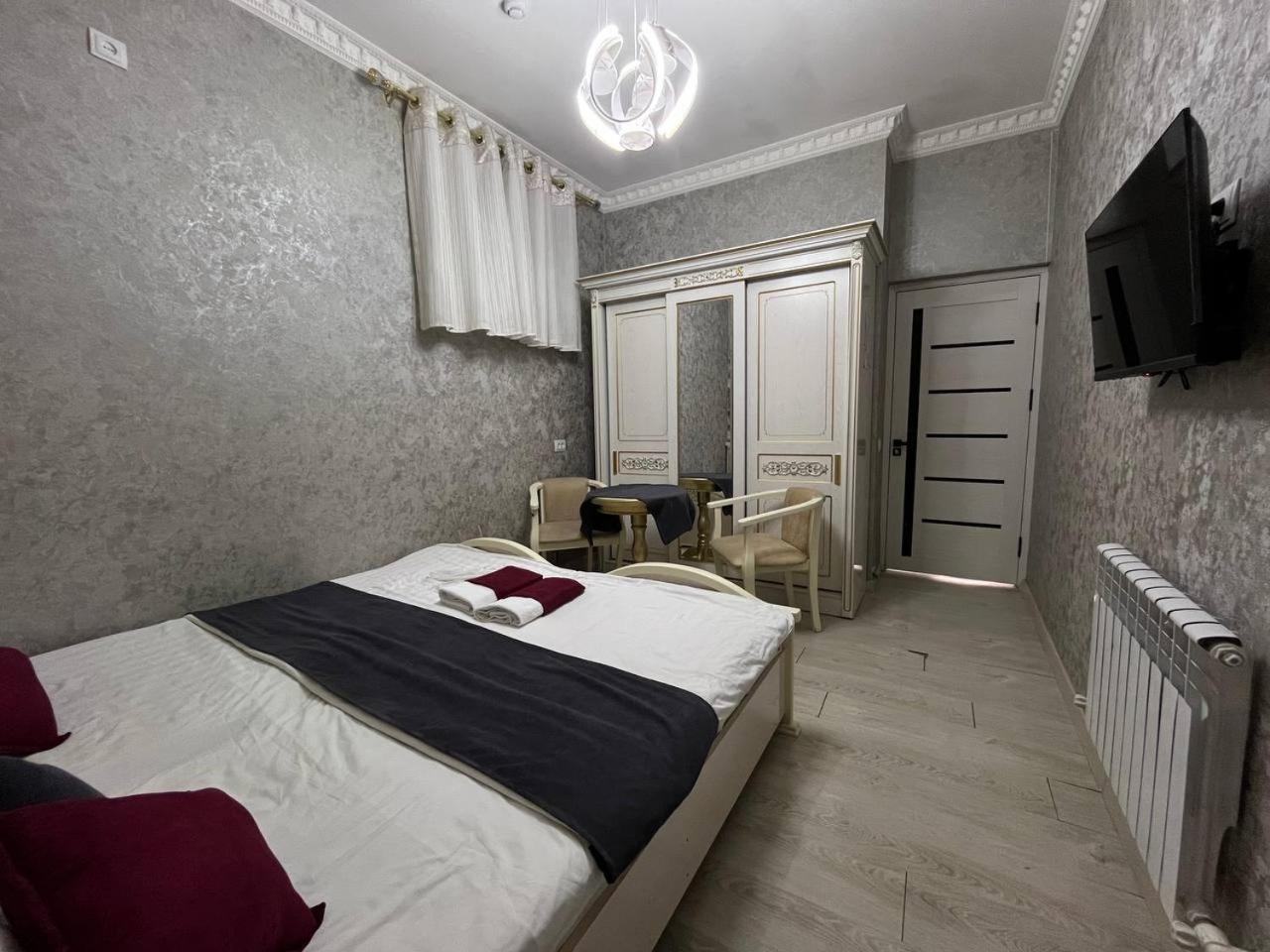 Fenix Hotel Tasjkent Eksteriør billede